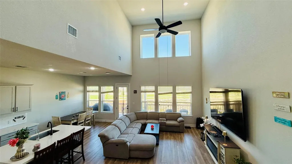 1304 Snowdrop Drive Georgetown TX 78628