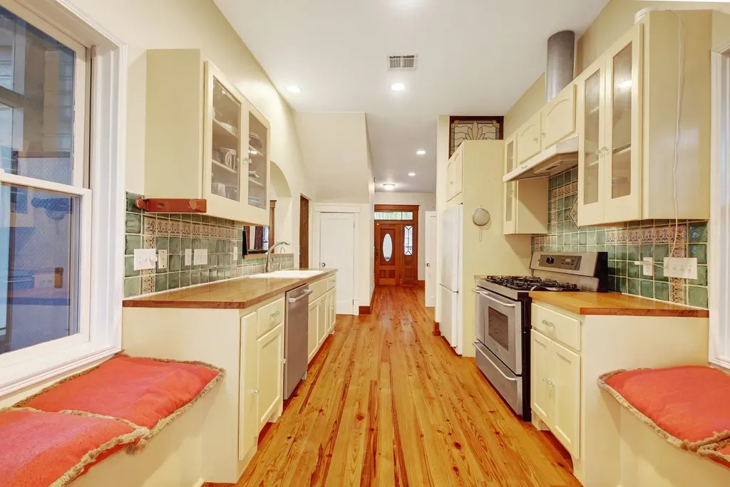 4304 Avenue A Austin TX 78751