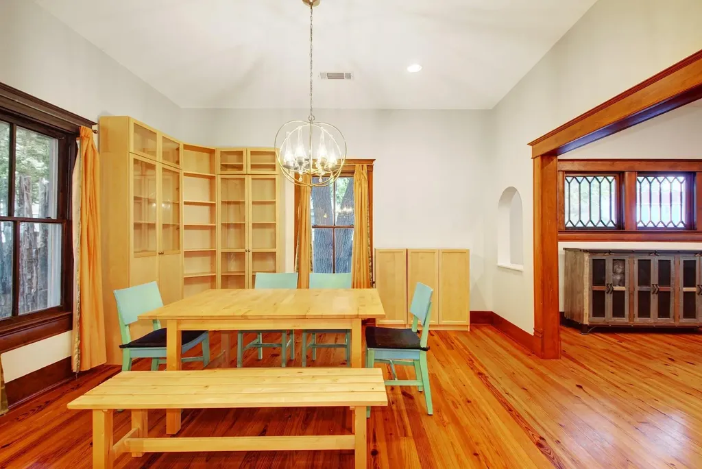 4304 Avenue A Austin TX 78751