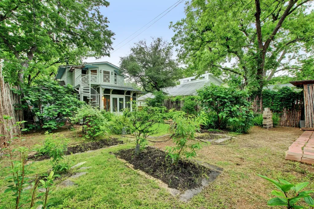 4304 Avenue A Austin TX 78751