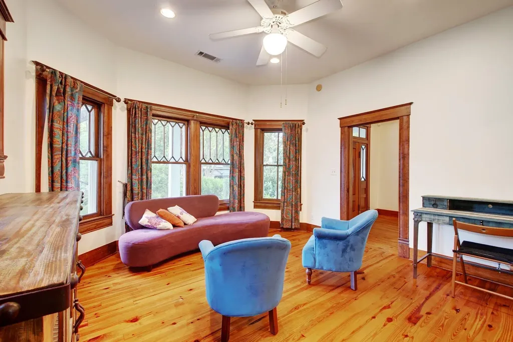 4304 Avenue A Austin TX 78751