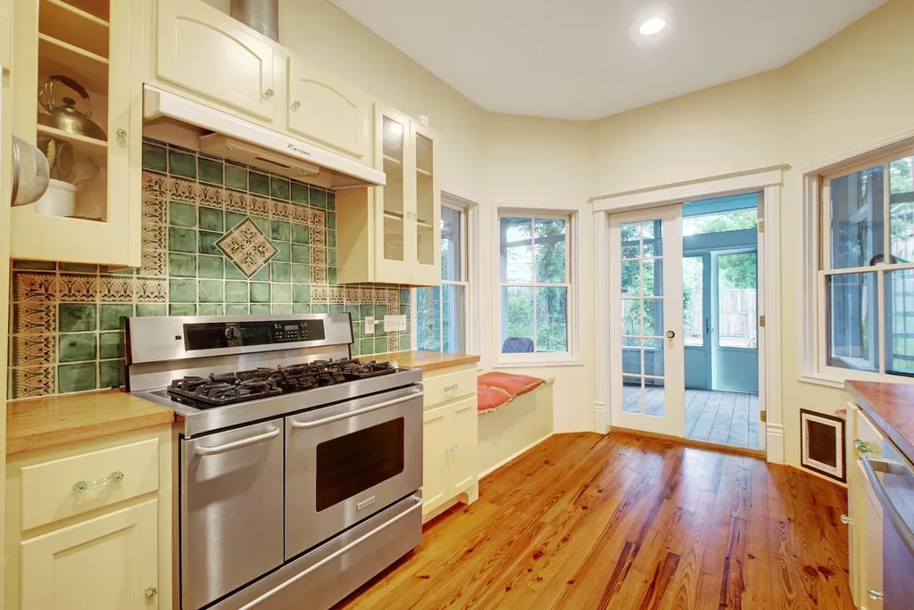 4304 Avenue A Austin TX 78751