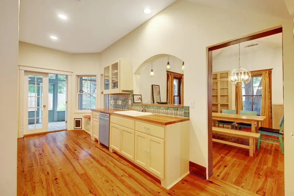 4304 Avenue A Austin TX 78751