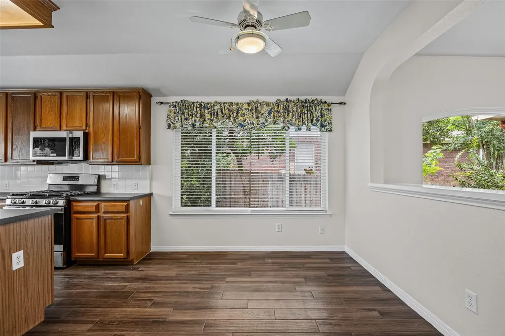 1824 Red Rock Drive Round Rock TX 78665