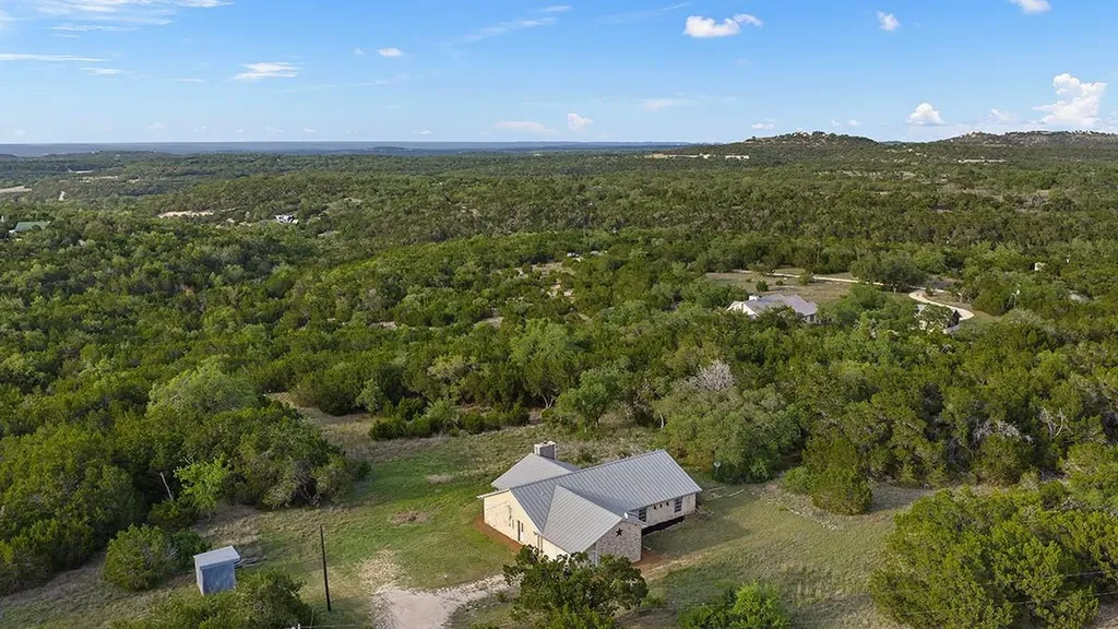 102 Rocky Creek Road Dripping Springs TX 78620