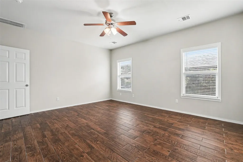 400 Falcon Lane Leander TX 78641