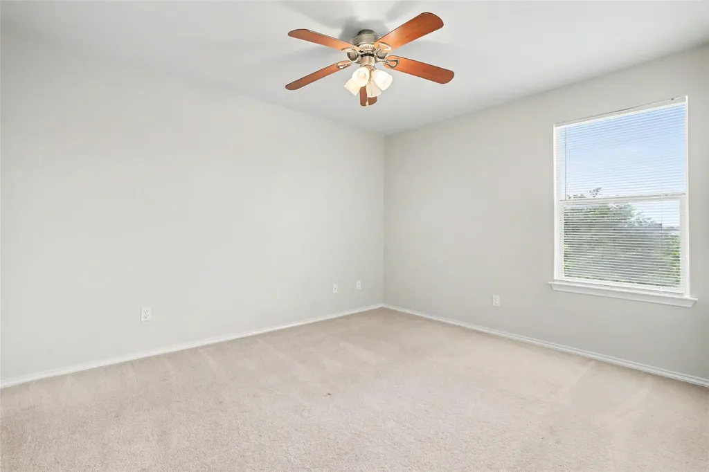 400 Falcon Lane Leander TX 78641