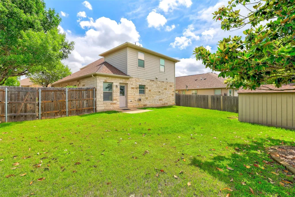 400 Falcon Lane Leander TX 78641