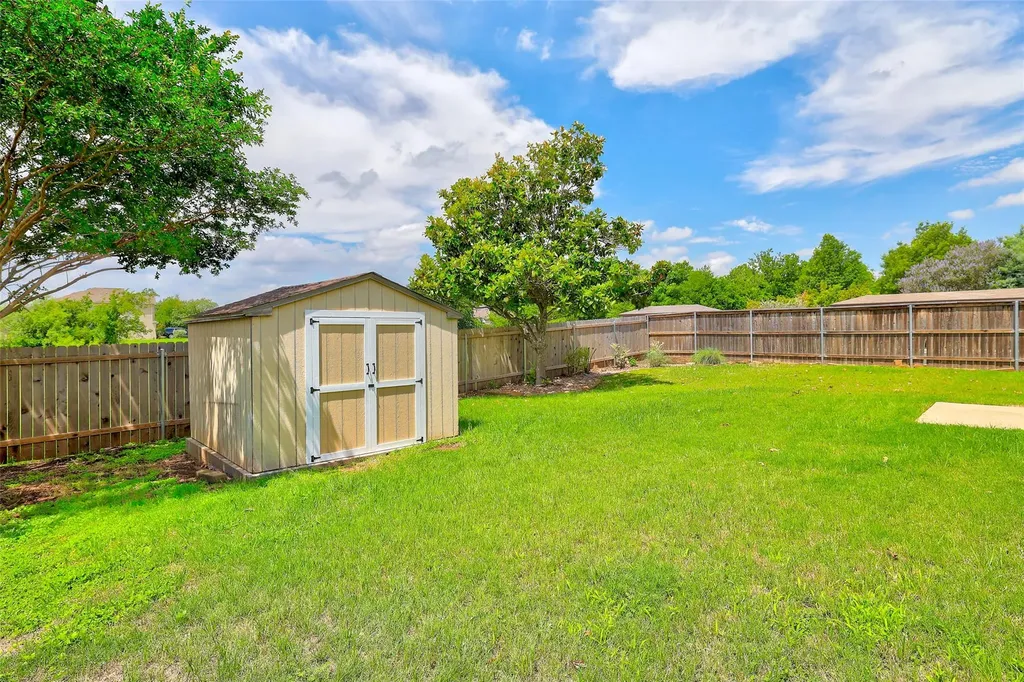 400 Falcon Lane Leander TX 78641