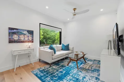 2004 Riverview Street Austin TX 78702