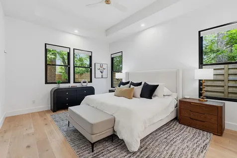 2004 Riverview Street Austin TX 78702