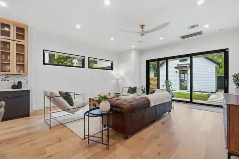 2004 Riverview Street Austin TX 78702
