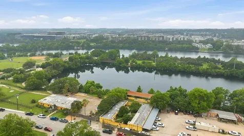 2004 Riverview Street Austin TX 78702