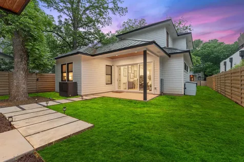 2004 Riverview Street Austin TX 78702