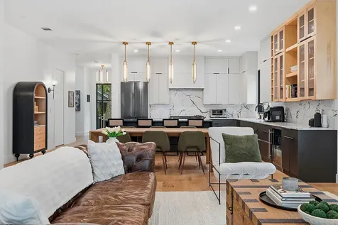 2004 Riverview Street Austin TX 78702