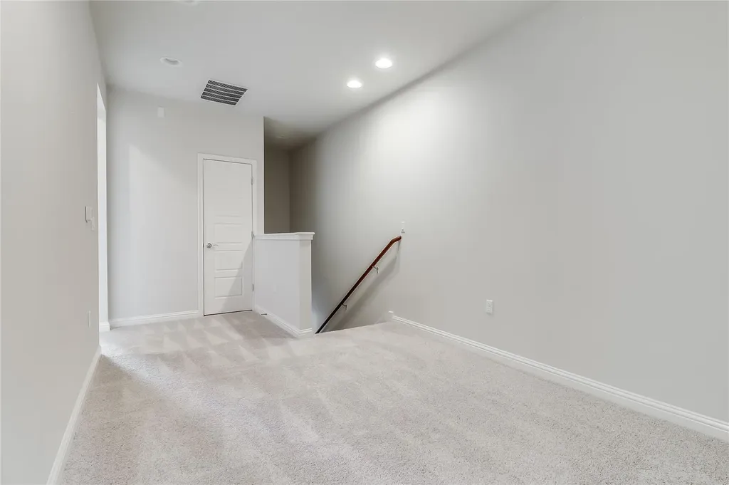 6814 E Riverside Drive Austin TX 78741