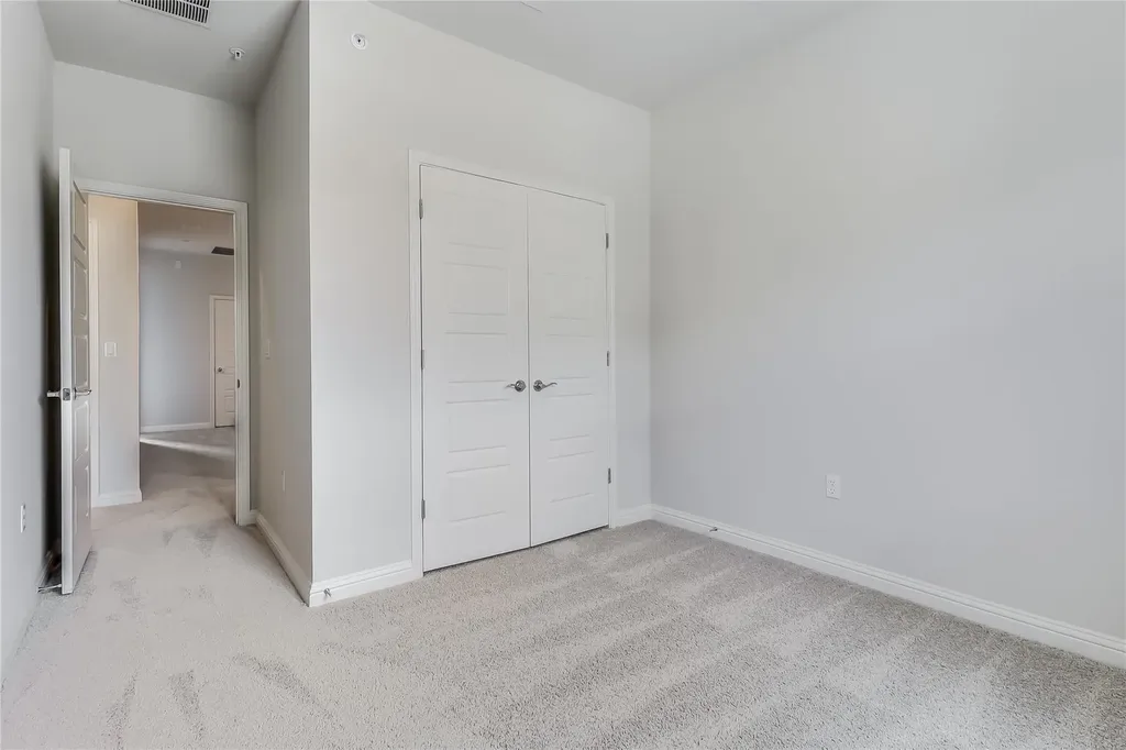 6814 E Riverside Drive Austin TX 78741