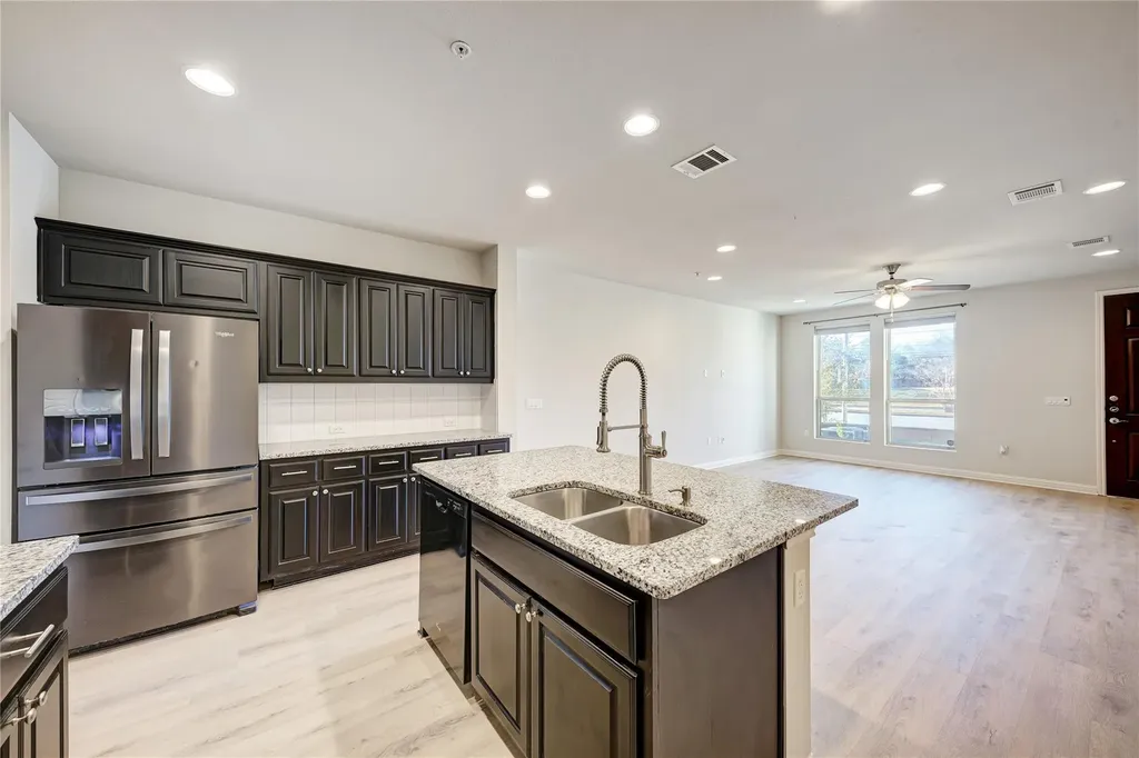6814 E Riverside Drive Austin TX 78741