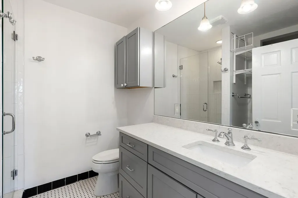 906 E 43rd Street Austin TX 78751