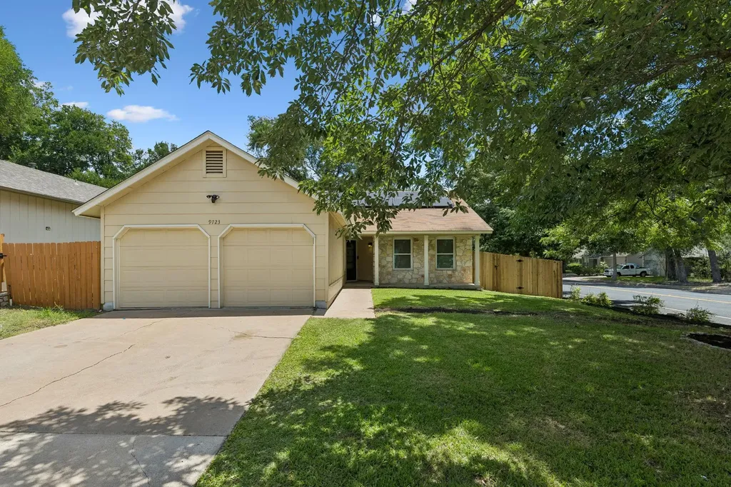 9723 Moorberry Street Austin TX 78729