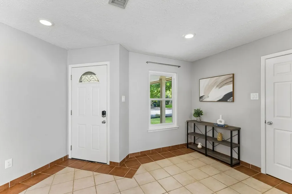 9723 Moorberry Street Austin TX 78729