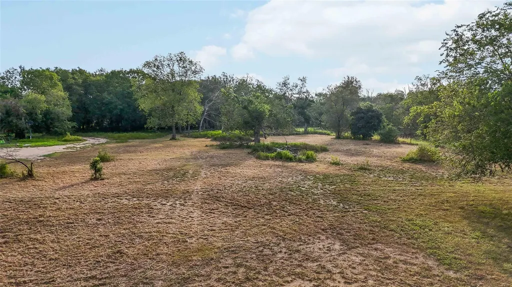 Tbd Fannin Street Martindale TX 78655