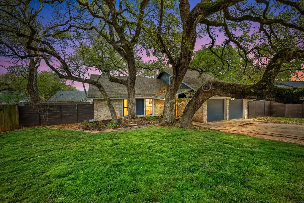 4902 Big Trail Circle Austin TX 78759