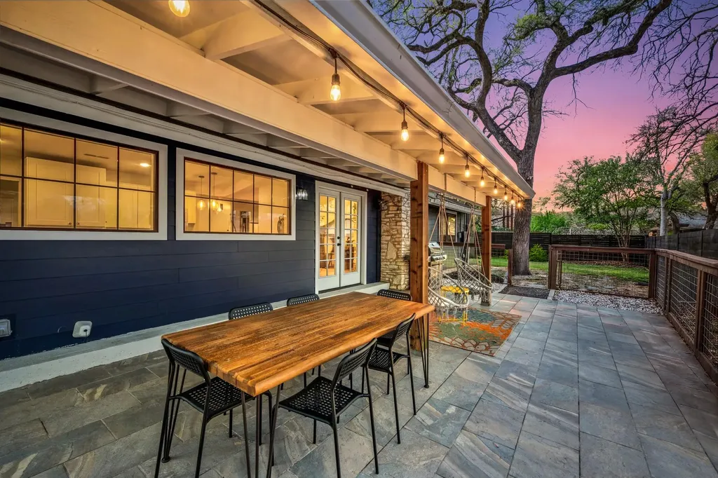 4902 Big Trail Circle Austin TX 78759