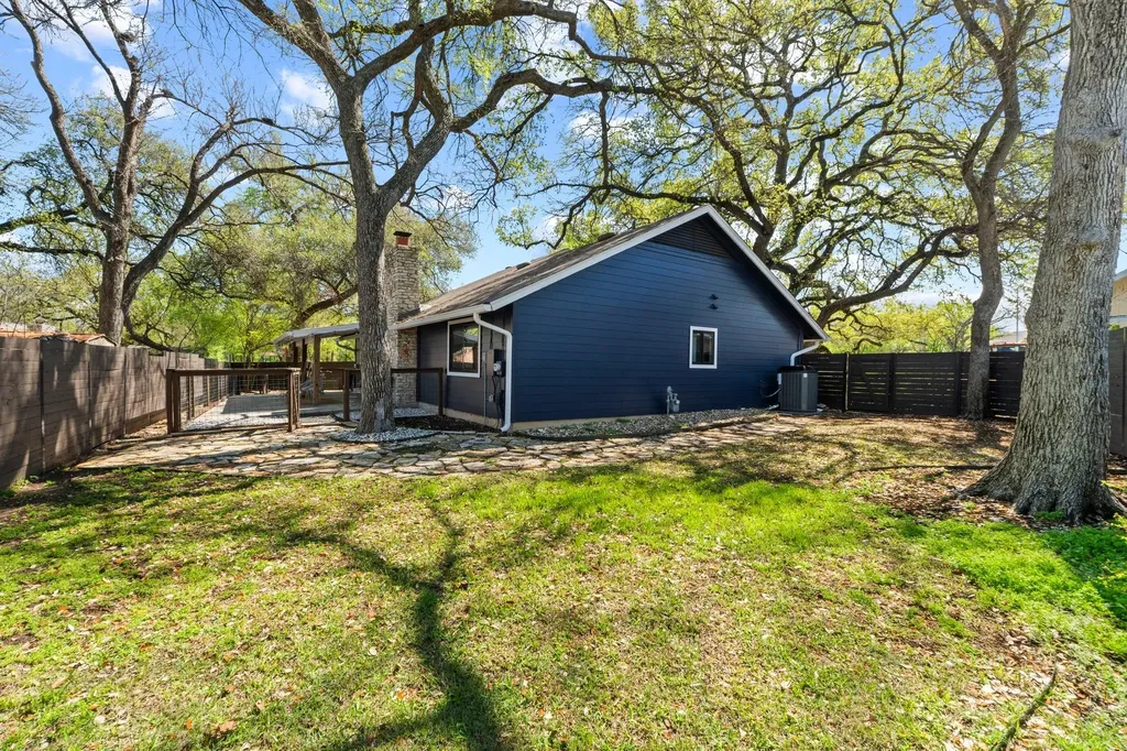 4902 Big Trail Circle Austin TX 78759