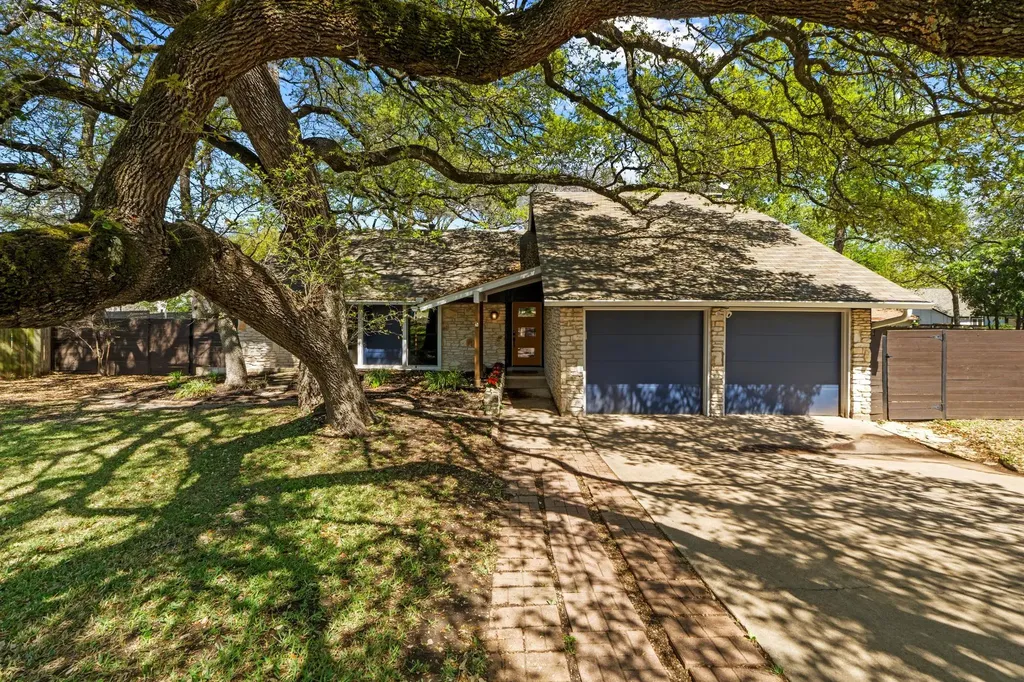 4902 Big Trail Circle Austin TX 78759