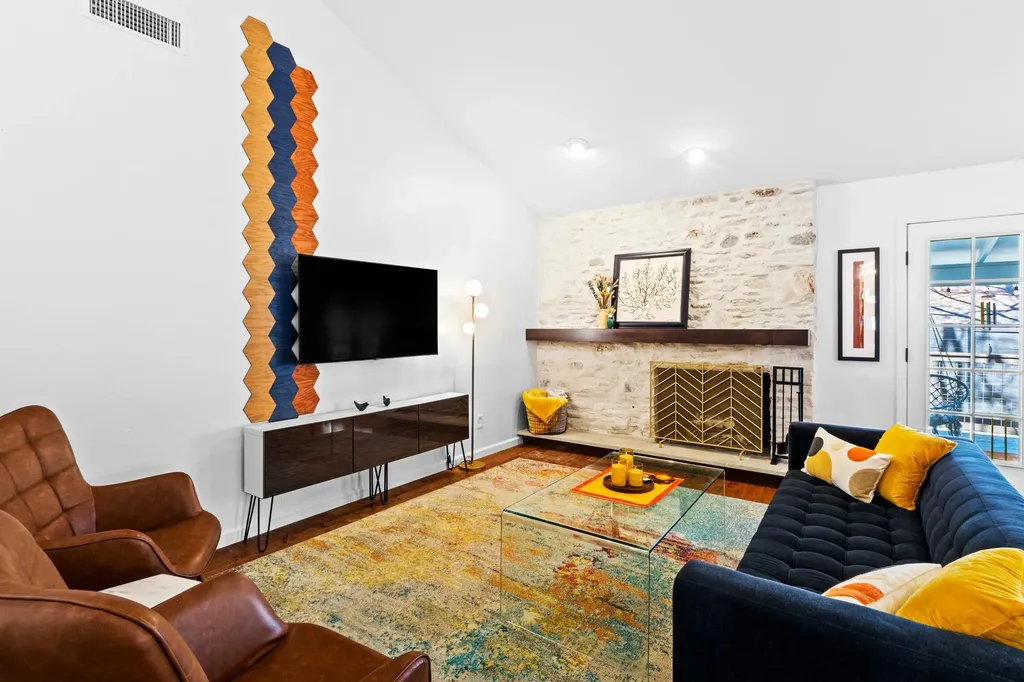 4902 Big Trail Circle Austin TX 78759