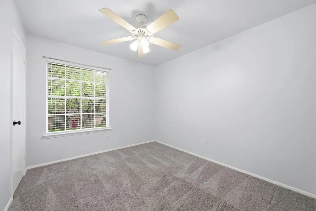 1015 E Yager Lane Austin TX 78753