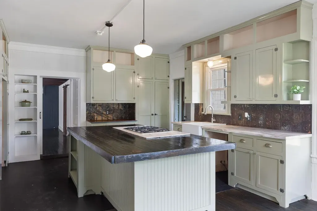 948 Maple Street Lockhart TX 78644