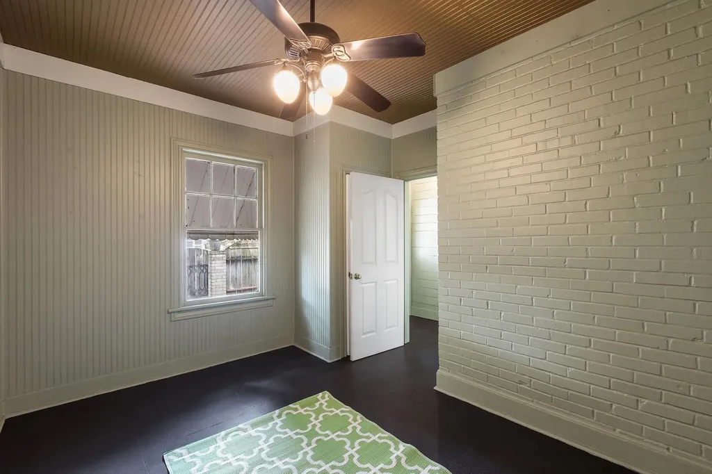 948 Maple Street Lockhart TX 78644