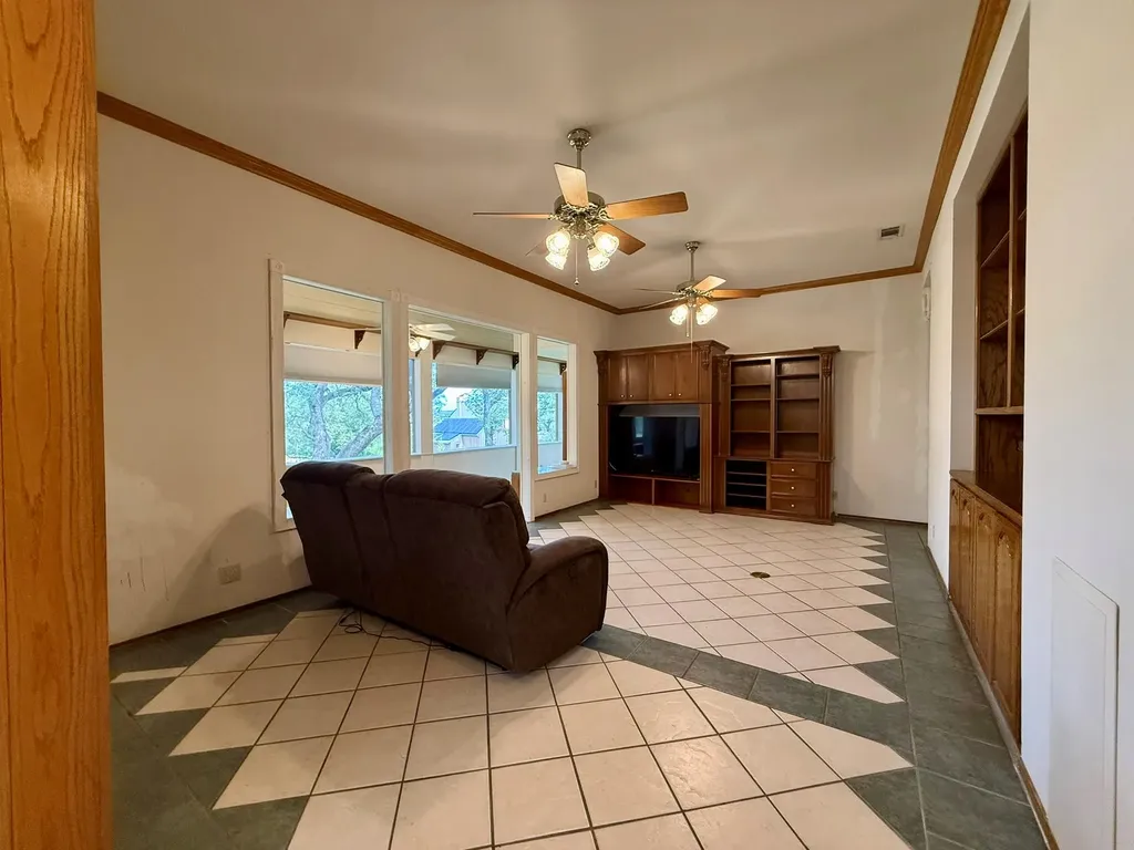 4748 Eck Lane Austin TX 78734