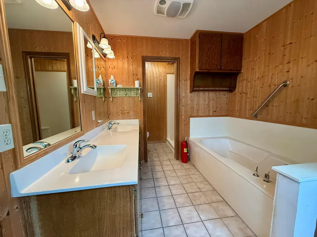 4748 Eck Lane Austin TX 78734