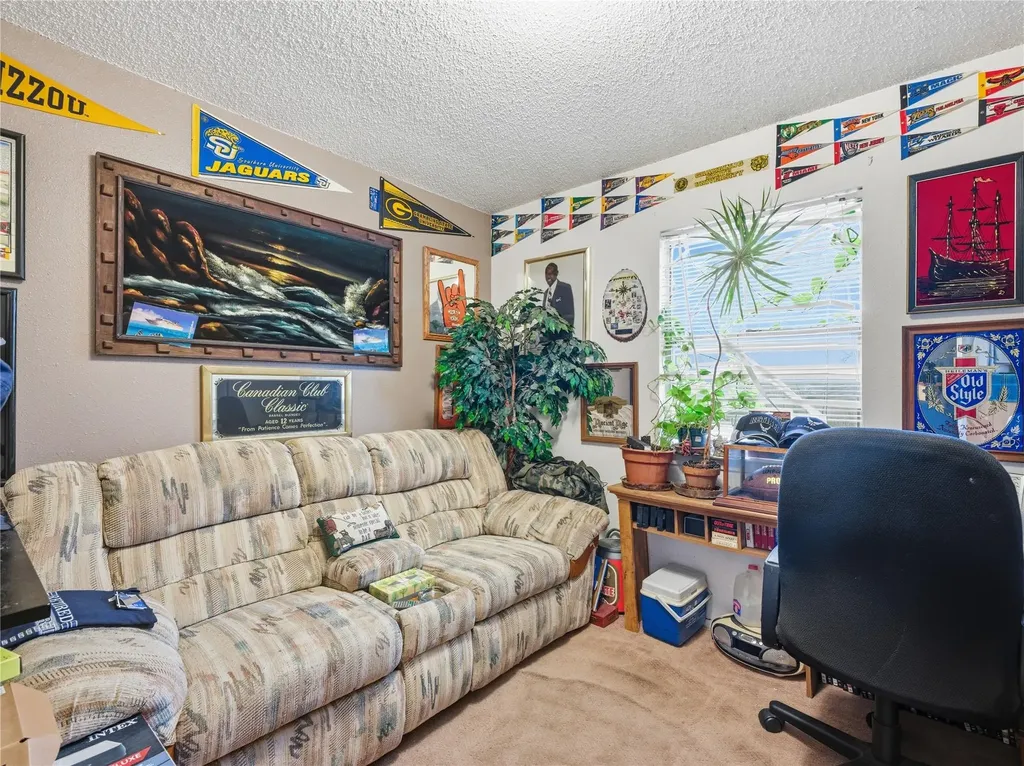 1301 Mckie Cove Austin TX 78752