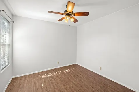 9807 Hundred Oaks Circle Austin TX 78750