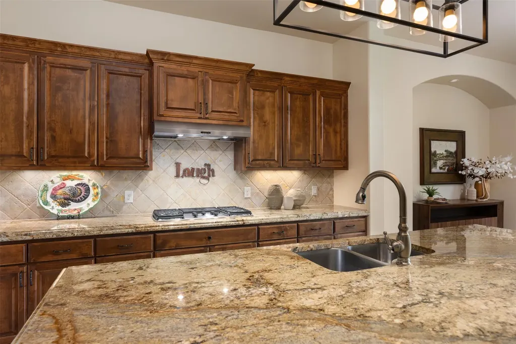 12 Borello Drive Austin TX 78738