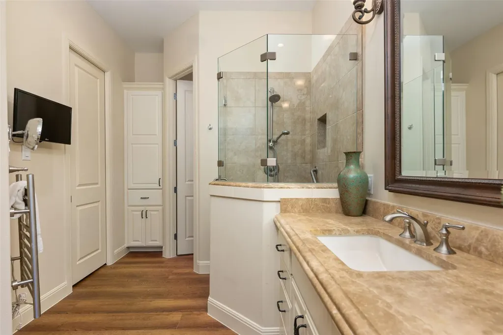 12 Borello Drive Austin TX 78738