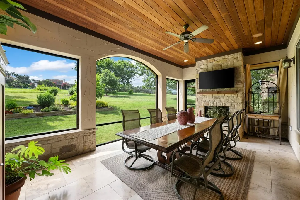 12 Borello Drive Austin TX 78738