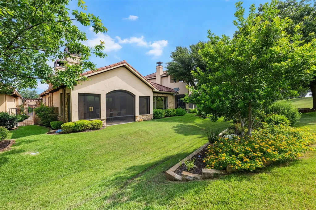 12 Borello Drive Austin TX 78738