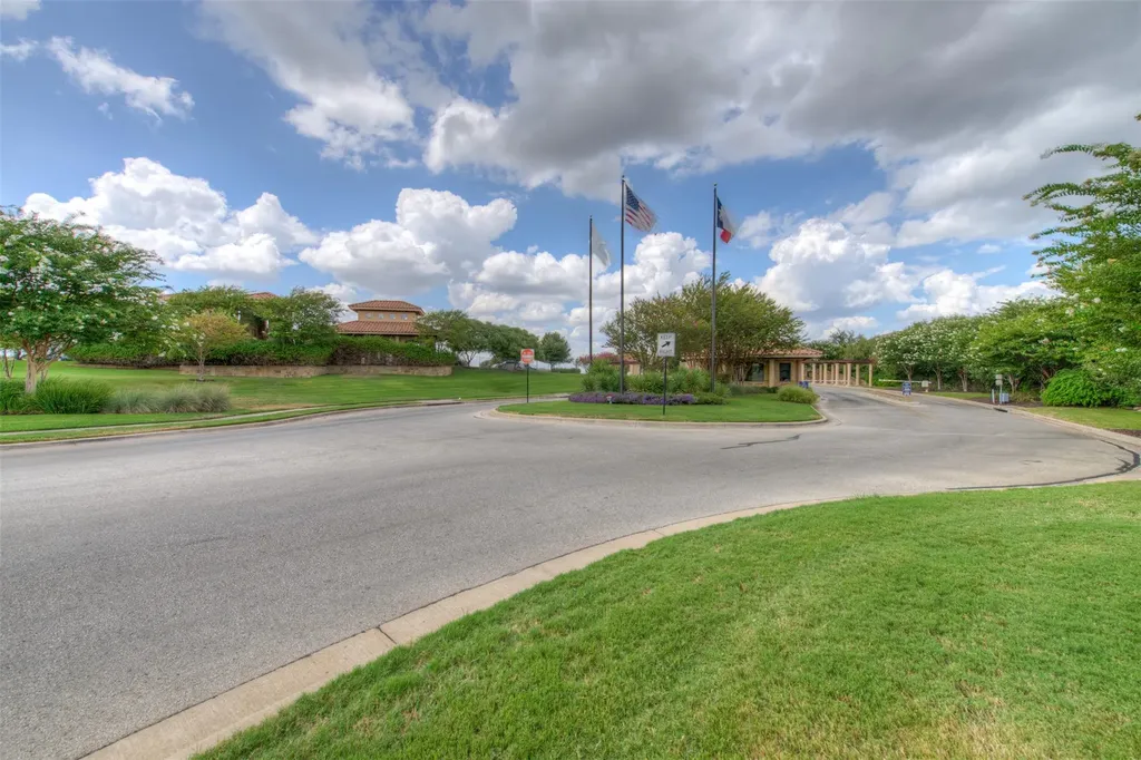 12 Borello Drive Austin TX 78738