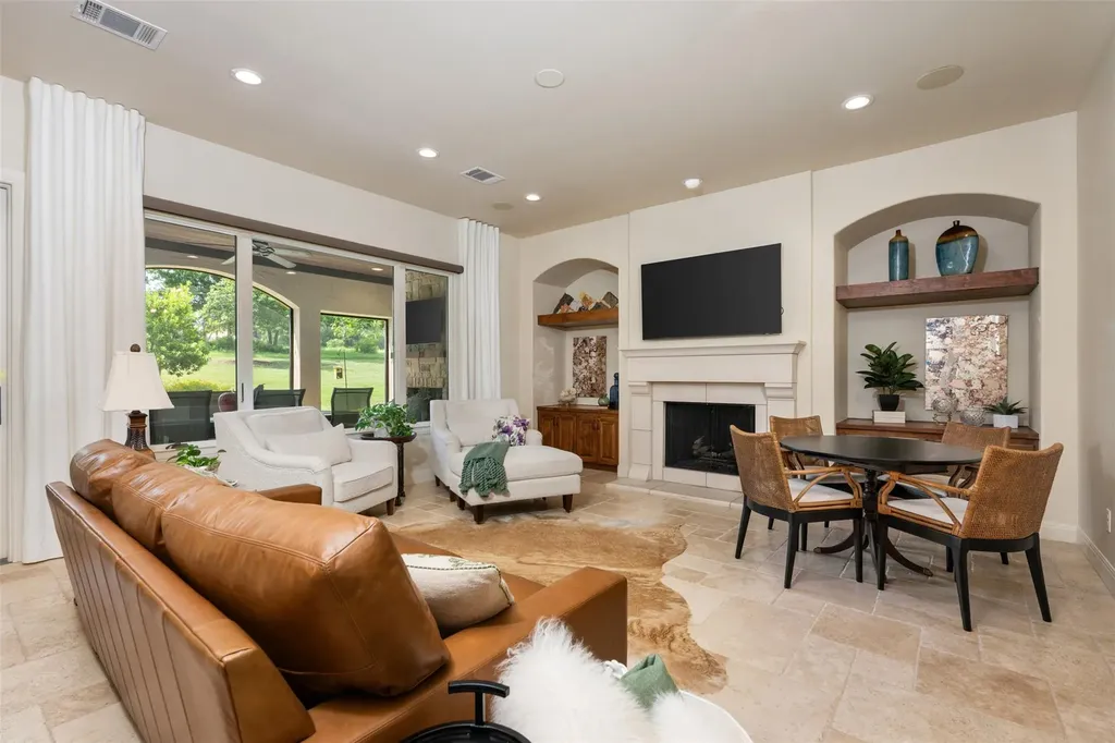 12 Borello Drive Austin TX 78738