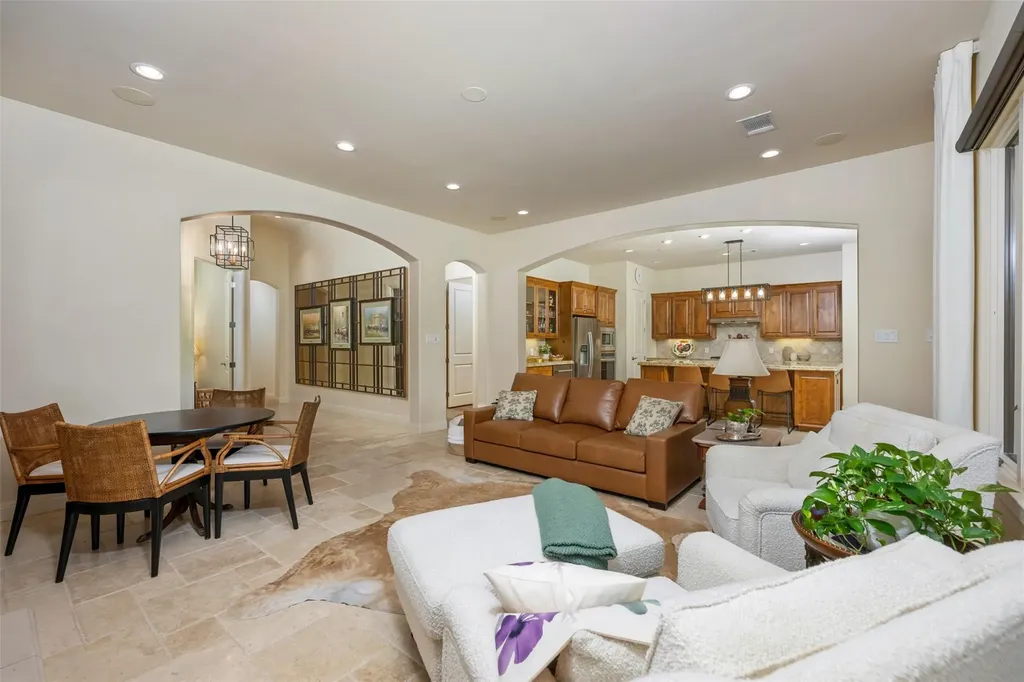 12 Borello Drive Austin TX 78738