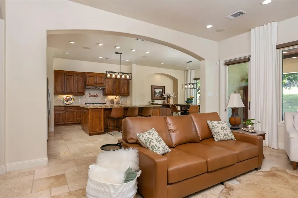 12 Borello Drive Austin TX 78738