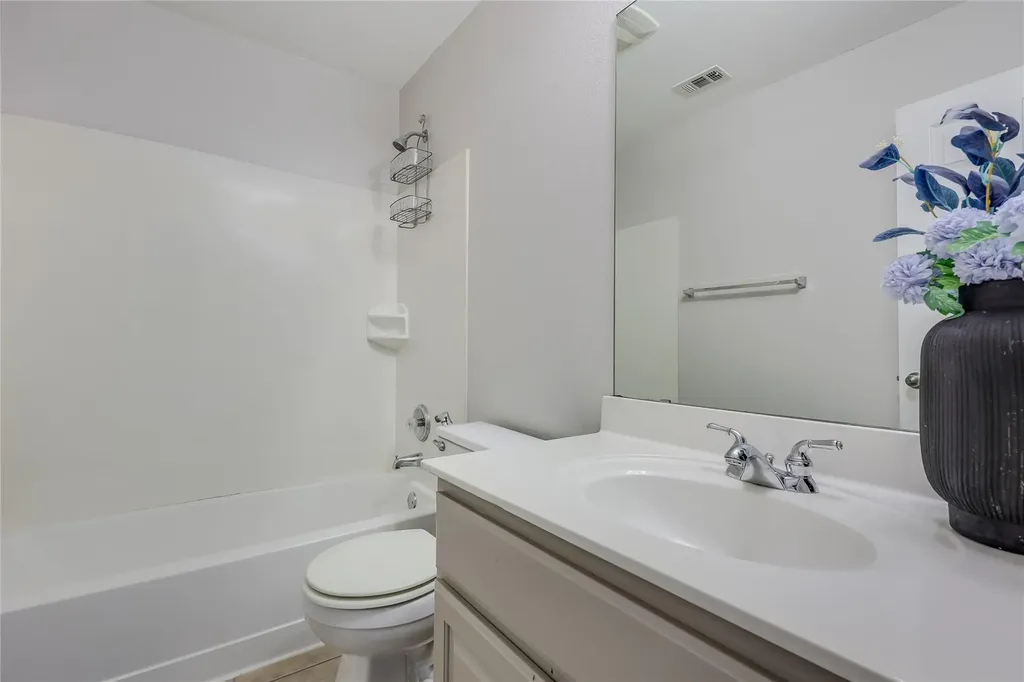 916 Abbeyglen Castle Drive Pflugerville TX 78660