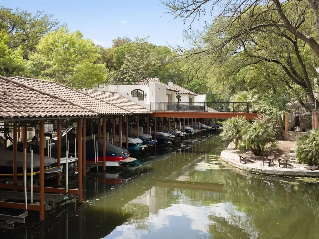1937 Rue De St. Tropez Austin TX 78746