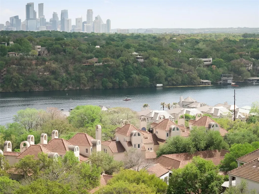 1937 Rue De St. Tropez Austin TX 78746
