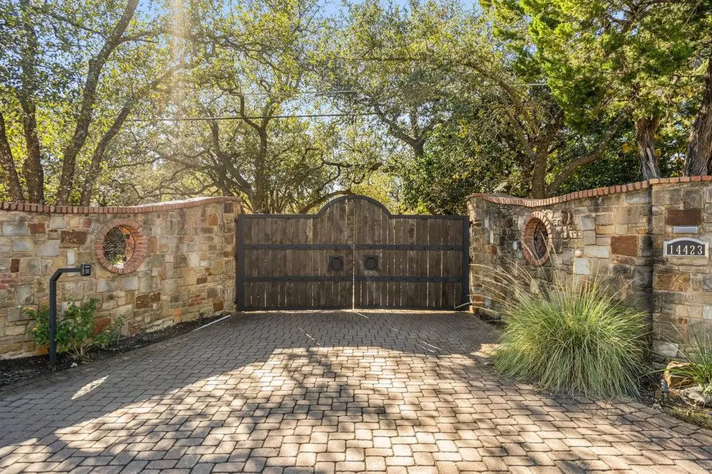 14423 Ridgetop Terrace Austin TX 78732
